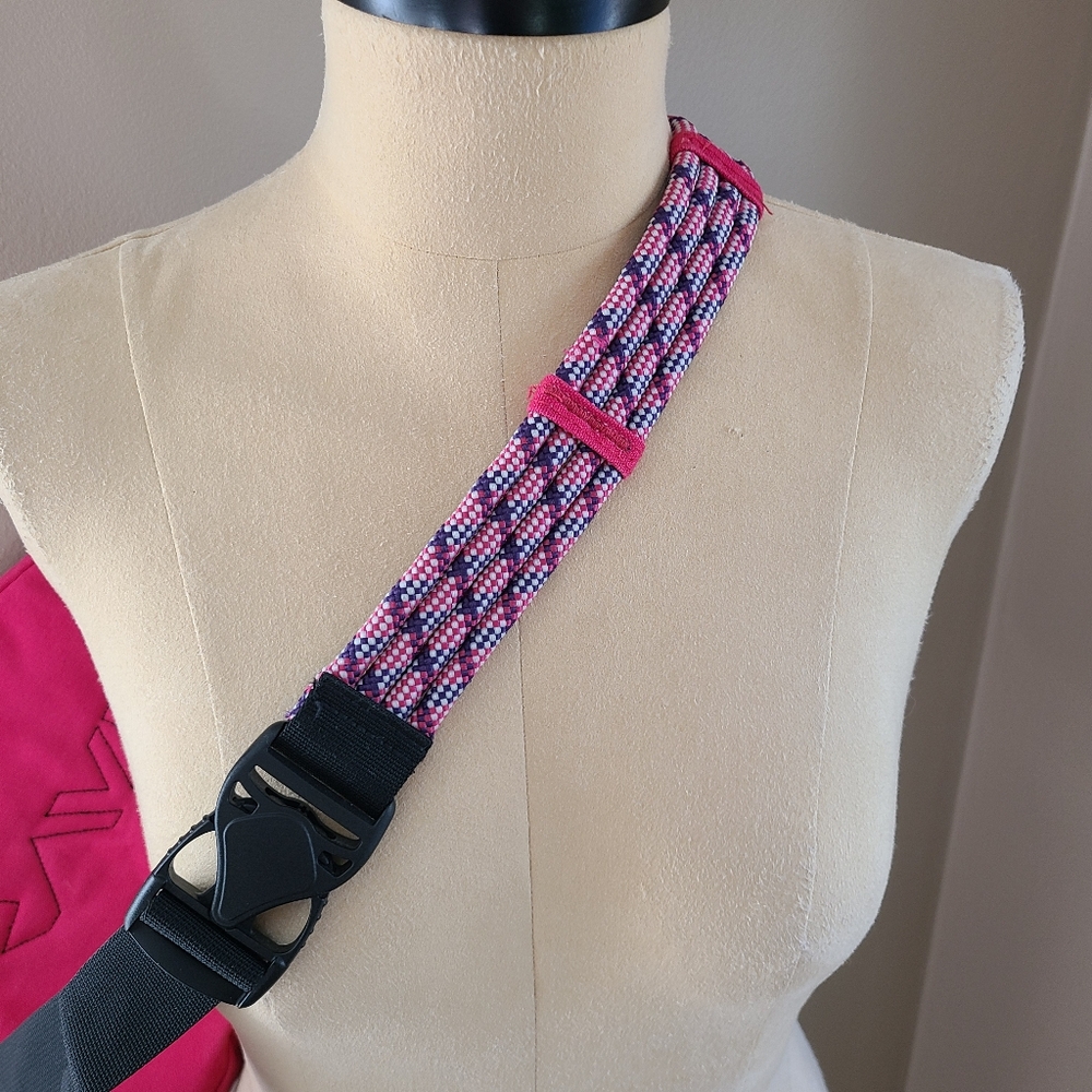 KAVU Pink and turquoise Sling Bag - Picture 6 of 9